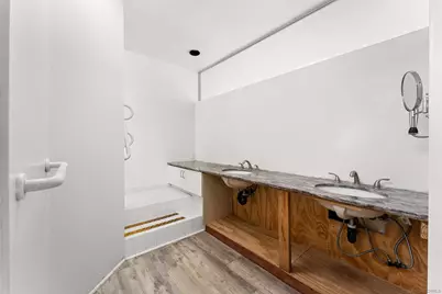  1550 Bluebird Ln, La Jolla, CA 92037 - Photo 33