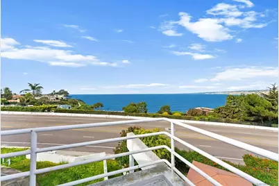  1550 Bluebird Ln, La Jolla, CA 92037 - Photo 9