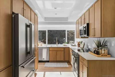  725 Santa Florencia, Solana Beach, CA 92075 - Photo 9