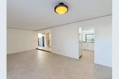  8725 Caminito Abrazo, La Jolla, CA 92037 - Photo 3