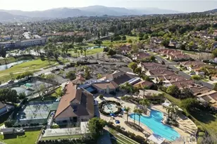 40581 Corte Albara, Murrieta, CA 92562 - Photo 29