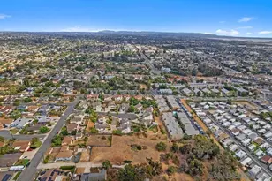 160 N Del Mar Ave, Chula Vista, CA 91910 - Photo 23