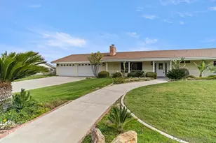 43860 Mandarin Dr, Hemet, CA 92544 - Photo 3