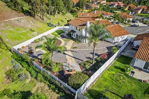 2622 Half Dome Pl, Carlsbad, CA 92010 - Photo 7