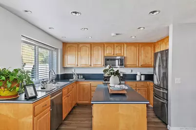  2622 Half Dome Pl, Carlsbad, CA 92010 - Photo 31