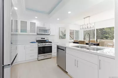  359 N Melrose Drive H, Vista, CA 92083 - Photo 11