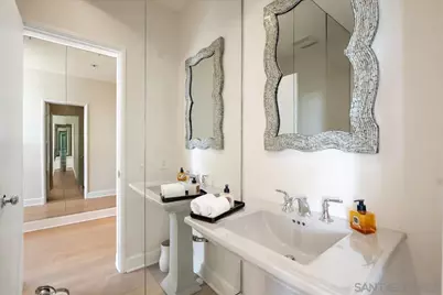  700 Front St #605, San Diego, CA 92101 - Photo 27