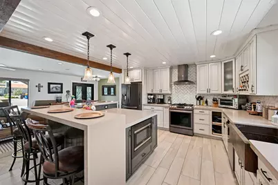  802 Bonita Dr, Vista, CA 92083 - Photo 9