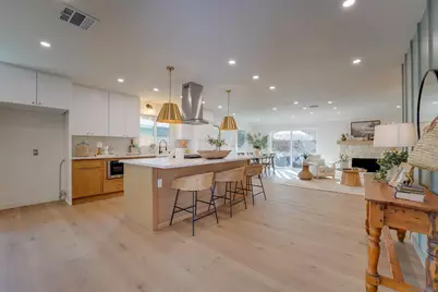  2927 Governor Dr, San Diego, CA 92122 - Photo 5