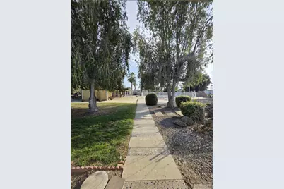  322 E 7th Street, San Jacinto, CA 92583 - Photo 3