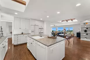 6984 Via Estrada, La Jolla, CA 92037 - Photo 9