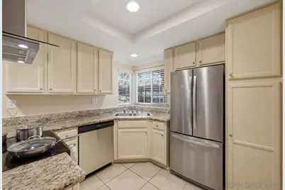  4829 Bella Pacific Row #116, San Diego, CA 92109 - Photo 5