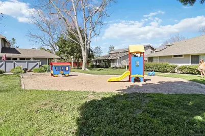 850 Cypress Point Way, Oceanside, CA 92058 - Photo 49
