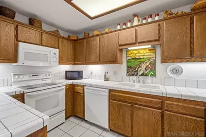  909 Sutter St #202, San Diego, CA 92103 - Photo 13