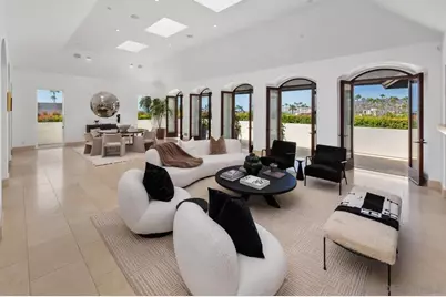  7970 Roseland Dr, La Jolla, CA 92037 - Photo 9