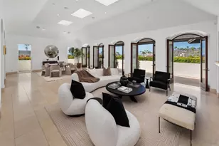 7970 Roseland Dr, La Jolla, CA 92037 - Photo 9