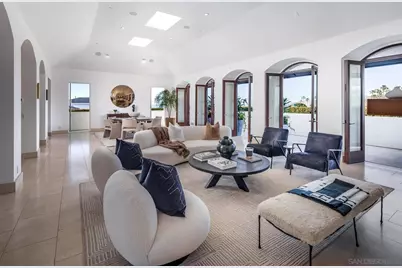  7970 Roseland Dr, La Jolla, CA 92037 - Photo 7