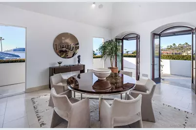  7970 Roseland Dr, La Jolla, CA 92037 - Photo 19