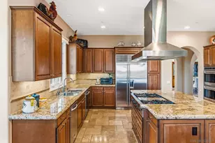 8181 Lamour Ln, San Diego, CA 92127 - Photo 5