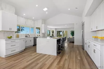  1112 Starview Dr, Vista, CA 92084 - Photo 9