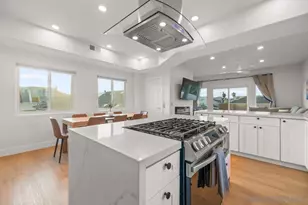 727 Ostend Ct, San Diego, CA 92109 - Photo 3