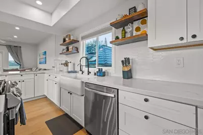  727 Ostend Ct, San Diego, CA 92109 - Photo 5