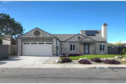 813 Sunningdale Dr, Oceanside, CA 92057 - Photo 3