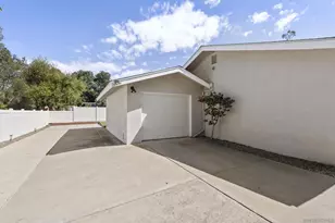 709 Convertible Ln, Fallbrook, CA 92028 - Photo 33