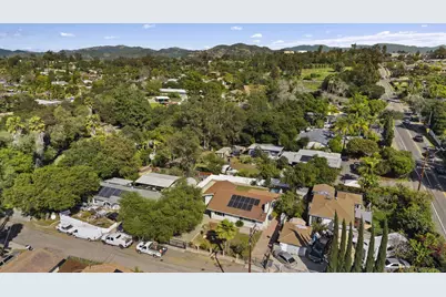  709 Convertible Ln, Fallbrook, CA 92028 - Photo 3