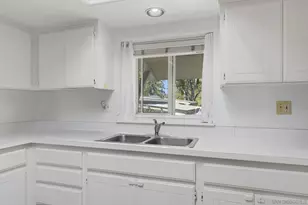 1521 Foothill Dr, Vista, CA 92084 - Photo 13