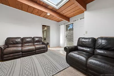  1521 Foothill Dr, Vista, CA 92084 - Photo 9