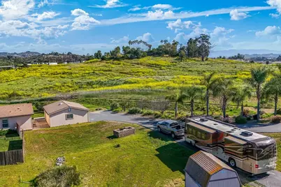  273 Stallion Dr, Oceanside, CA 92057 - Photo 41