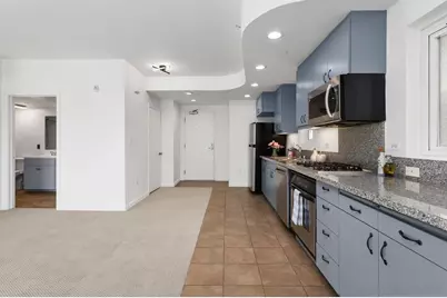  550 15th St #401, San Diego, CA 92101 - Photo 3