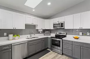 2407 Teaberry Glen, Escondido, CA 92027 - Photo 19