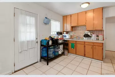  1328 Buena St, Oceanside, CA 92058 - Photo 7