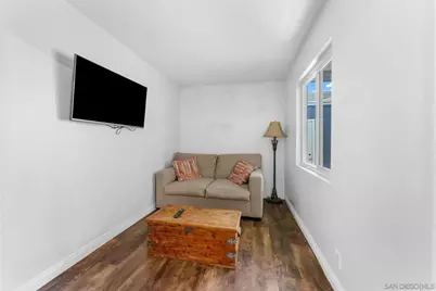  9401 Carlton Oaks Dr #E, Santee, CA 92071 - Photo 11