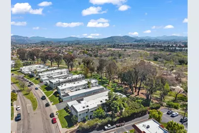  9401 Carlton Oaks Dr #E, Santee, CA 92071 - Photo 33