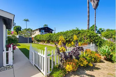  810 Anns Way, Vista, CA 92083 - Photo 39