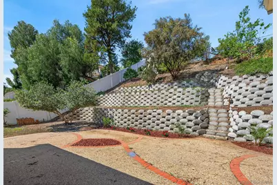  40595 Symeron Way, Murrieta, CA 92562 - Photo 19