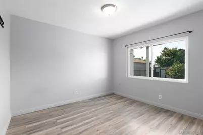  909 N Midway Dr, Escondido, CA 92027 - Photo 3