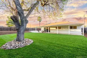 8011 Lake Adlon Dr, San Diego, CA 92119 - Photo 25