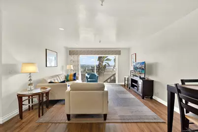  4015 Crown Point Dr #102, San Diego, CA 92109 - Photo 5