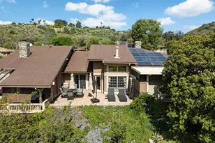 8647 Circle R Valley Ln, Escondido, CA 92026 - Photo 3