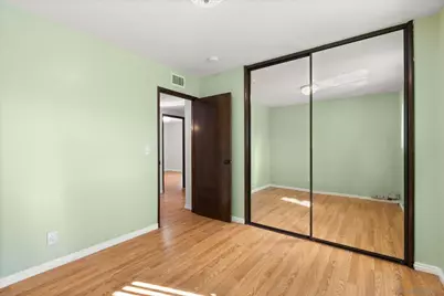  11518 205th St, Lakewood, CA 90715 - Photo 23