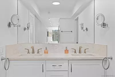  500 W Harbor Drive #136, San Diego, CA 92101 - Photo 19