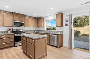 24060 Raptor Wy, Lake Elsinore, CA 92532 - Photo 5