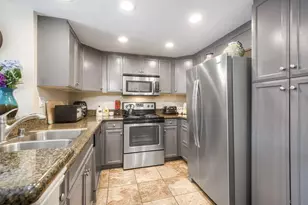 15293 Maturin Dr, San Diego, CA 92127 - Photo 3