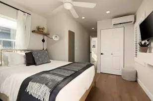 822 Seagirt Ct, San Diego, CA 92109 - Photo 13