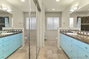 2939 Governor Dr, San Diego, CA 92122 - Photo 17