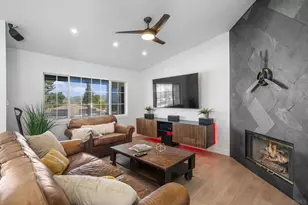 13966 Avenida Del Charro, El Cajon, CA 92021 - Photo 7